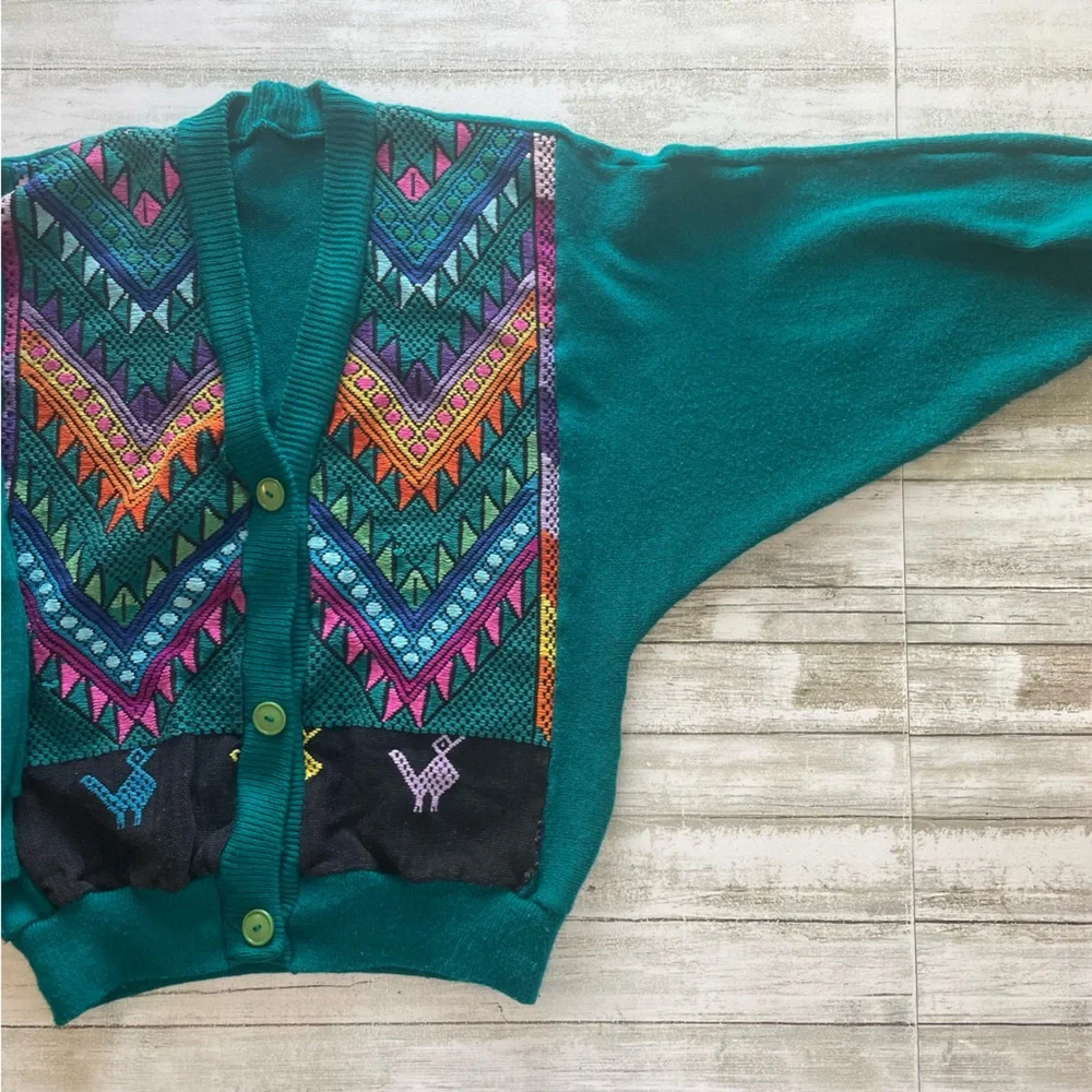 Vintage Colorful Geometric Patterned Cardigan - Picture 2 of 7